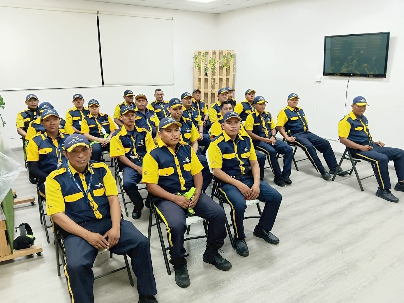 Agentes de ASUSA en jornada de capacitaci&oacute;n